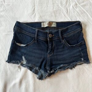 Hollister Low Rise Short-Shorts